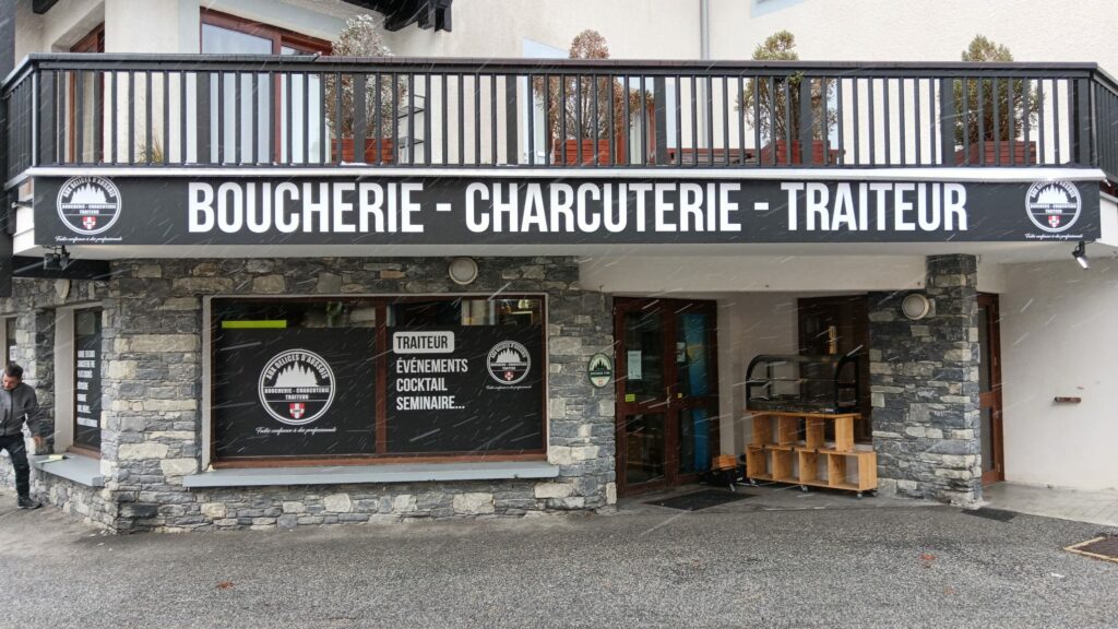 WhatsApp Image 2025-10-24 at 11.11.13