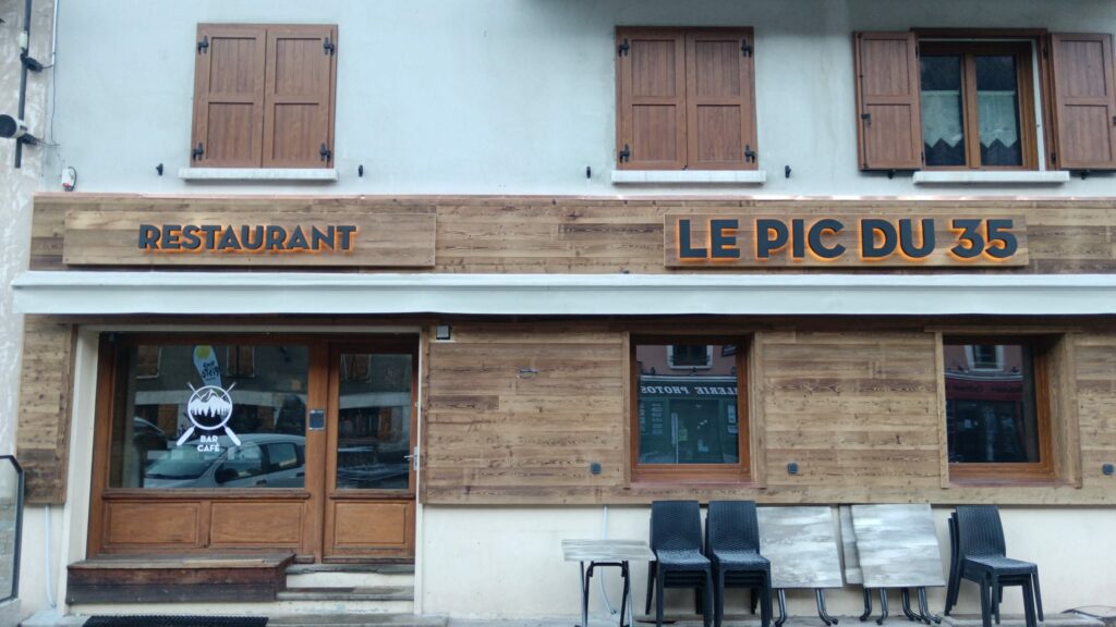 WhatsApp Image 2025-12-09 at 13.50.27