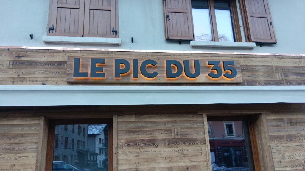 WhatsApp Image 2025-12-09 at 13.50.58